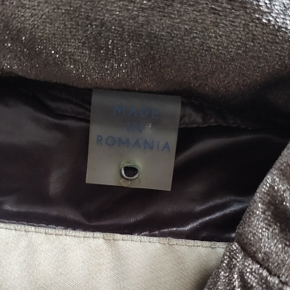 Herno Down/ Feather Fill, Ladies  Shimmering Tan/Silver Puffer Jacket/ Size 40. - Picture 12 of 17